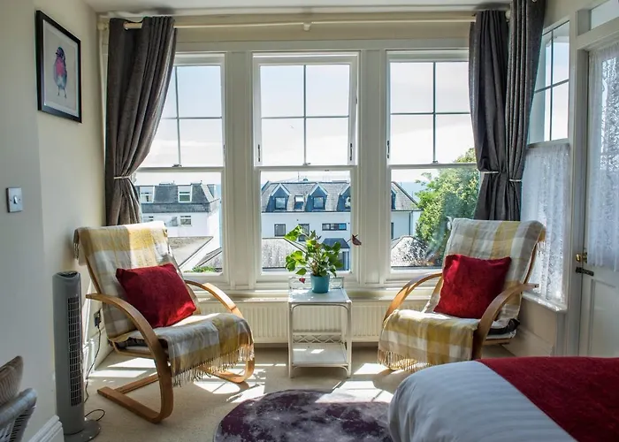 Poltair Guest House